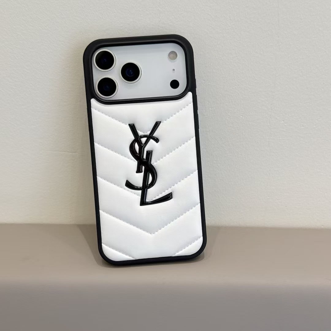 B&W Puffer Iphone 18 Designer Case