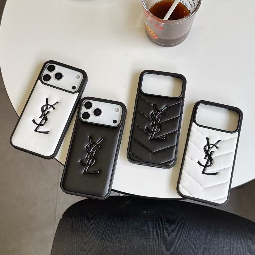 B&W Puffer Iphone 18 Designer Case