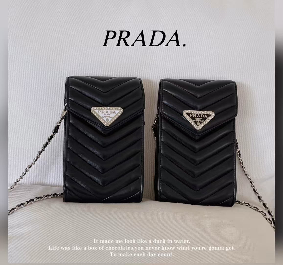 PD Classic Phone Bag With Chain
