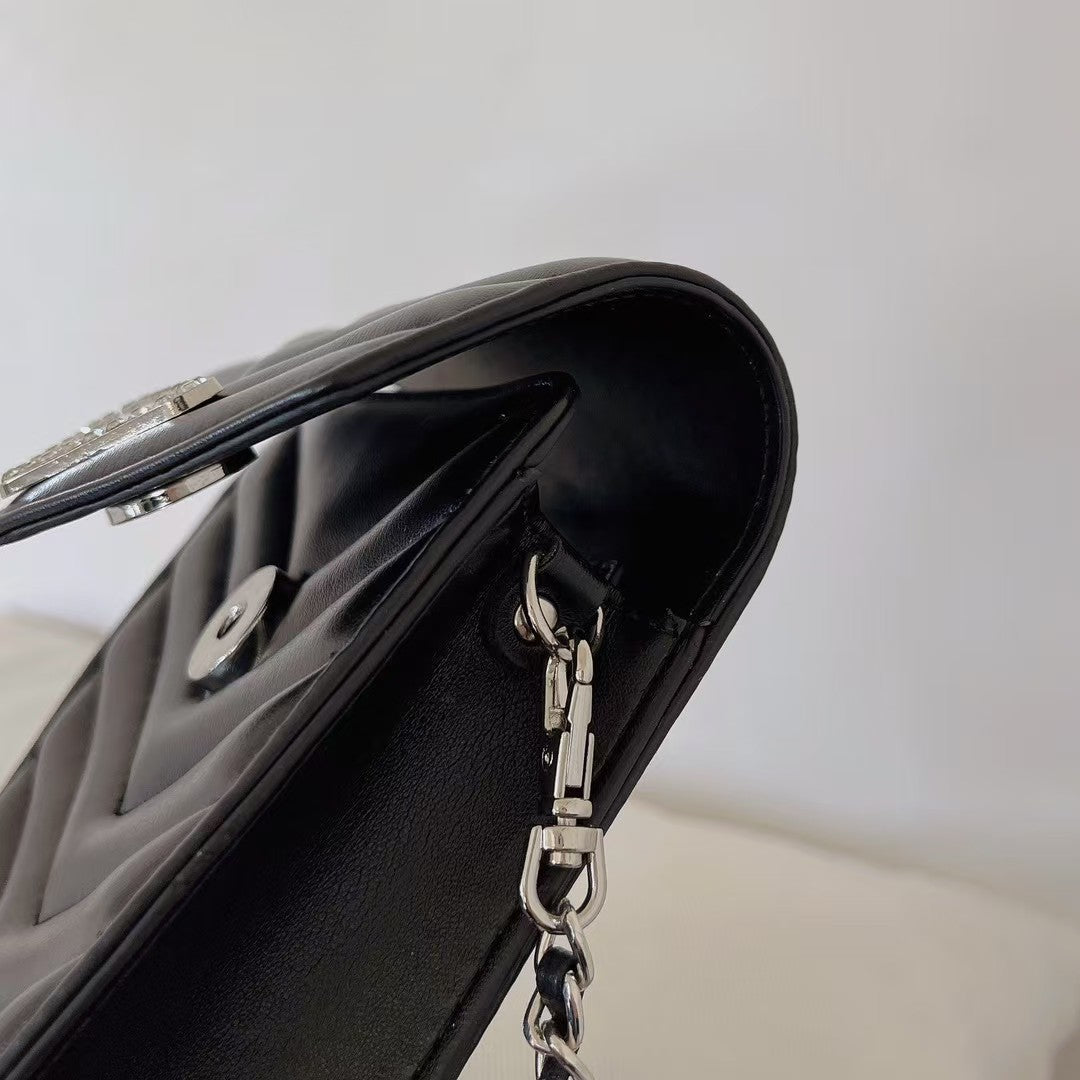 PD Classic Phone Bag With Chain
