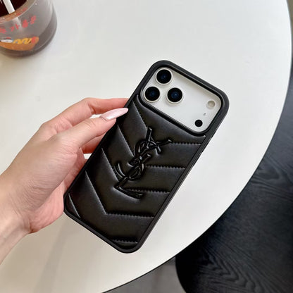 B&W Puffer Iphone 18 Designer Case