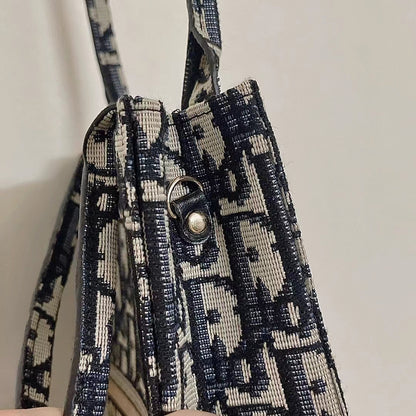 CD Classic Design Phone Bag