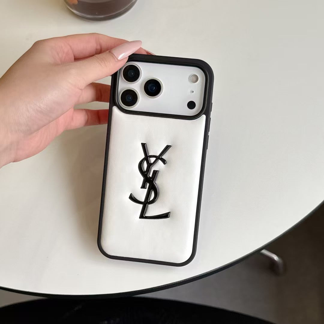 B&W Puffer Iphone 18 Designer Case