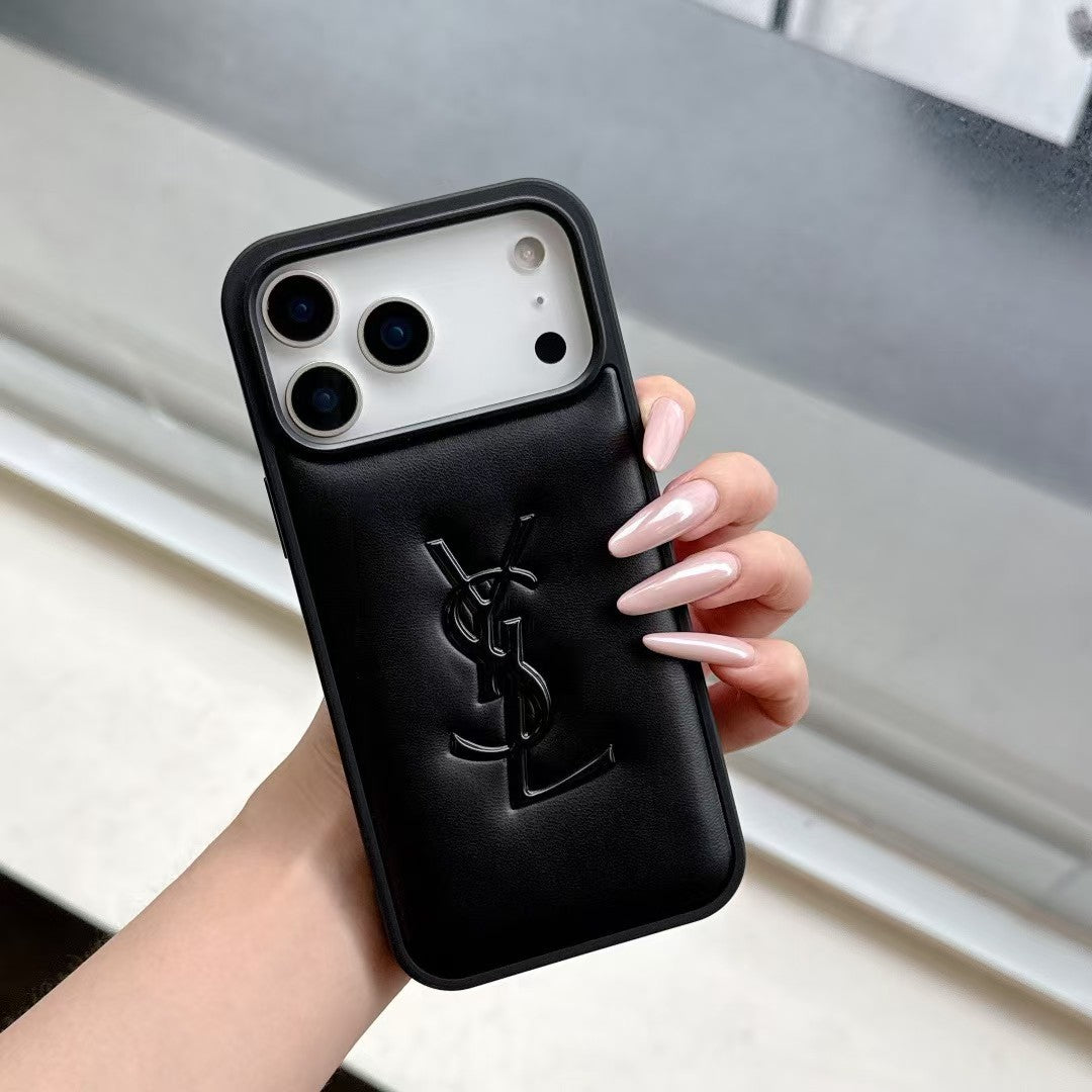 B&W Puffer Iphone 18 Designer Case