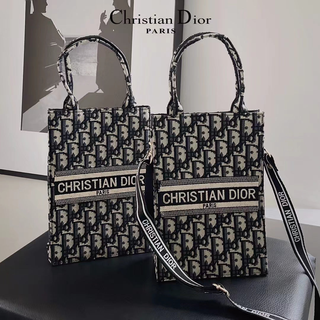 CD Classic Design Phone Bag