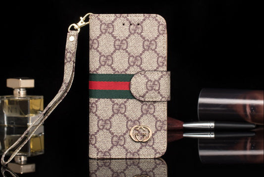 GC Classic Logo Wallet Case